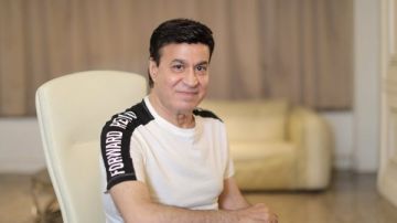 قلبي وجعني عليك.. حلمي عبد الباقي ينعى المطرب ناصر صقر