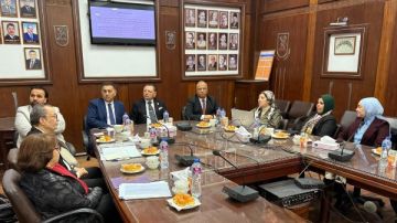 لإنتاج زيت التحلل الحراري.. برتوكول تعاون بين جامعة القاهرة ومجمع العلمين للبتروكيماويات لإنتاج زيت التحلل الحراري.. برتوكول تعاون بين جامعة القاهرة ومجمع العلمين للبتروكيماويات