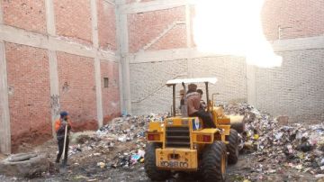 محافظ بورسعيد: مجابهة فارزي القمامة والنباشين