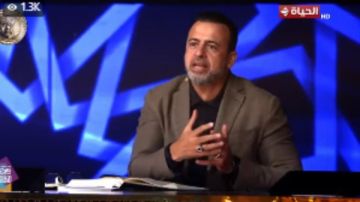 مصطفى حسني: الطمأنينة الحقيقية تأتي من الله والدفاع عن المؤمنين من سلطاته