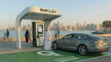 أبوظبي تدشن مشروع برق لبناء شبكة شحن فائق السرعة للسيارات الكهربائية