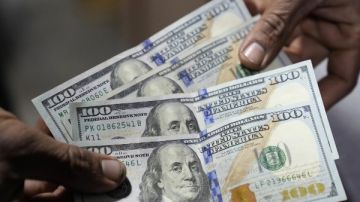 أعلي سعر دولار في البنوك اليوم 11-1-2026