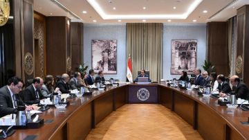 الحكومة: تشجيع الاستثمارات في قطاع التكرير وتوفير التمويل اللازم للمشروعات