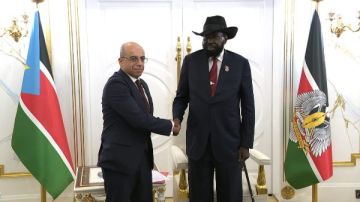  السفير المصري الجديد يقدم أوراق الاعتماد إلى رئيس جمهورية جنوب السودان
