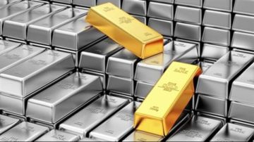 المعادن النفيسة تشتعل في 2026.. الذهب يلامس 5000 دولار والفضة تكسر حاجز الـ100 عاجل