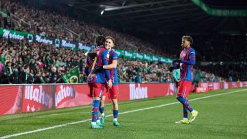 برشلونة يعبر راسينج إلى دور الثمانية ببطولة كأس ملك إسبانيا