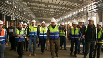 محمد شيمي: غزل المحلة قلعة صناعية وطنية وانتهاء المرحلة الثانية من تطويرها نقلة نوعية في الصناعة محمد شيمي: غزل المحلة قلعة صناعية وطنية وانتهاء المرحلة الثانية من تطويرها نقلة نوعية في الصناعة