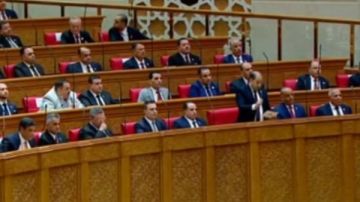 أعضاء مجلس النواب يؤدون اليمين الدستورية فى الجلسة الافتتاحية للفصل التشريعي الثالث