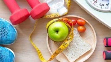 لإنقاص الوزن بطريقة صحية.. أطعمة ينصح الخبراء بإدراجها في نظامك الغذائي