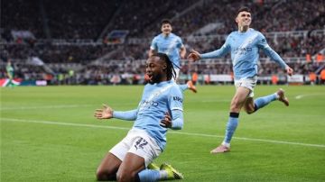 مانشستر سيتي يتفوق على نيوكاسل بثنائية في ذهاب نصف نهائي كأس الرابطة