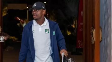 منتخب كوت ديفوار يصل أغادير استعدادا لمواجهة مصر في ربع نهائي أمم إفريقيا منتخب كوت ديفوار يصل أغادير استعدادا لمواجهة مصر في ربع نهائي أمم إفريقيا