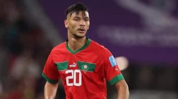 الأهلي يدرس فسخ عقد أشرف داري وتقسيط مستحقاته