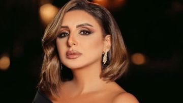 فخورة بيكي وبحبك.. ليلى علوي تهنيء أنغام في عيد ميلادها