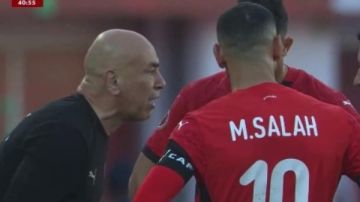 ناقد رياضي يوضح أسباب خسارة مصر من السنغال.. فيديو