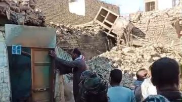 انهيار مفاجئ لمنزل بقرية الخيام في سوهاج وإنقاذ 5 أشخاص