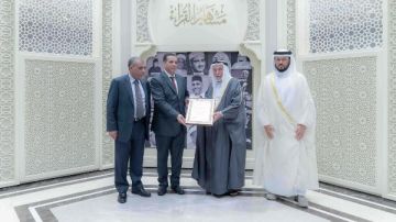 حاكم الشارقة يستقبل أبناء القارئ عبدالباسط عبدالصمد ويطلق تطبيق المعين