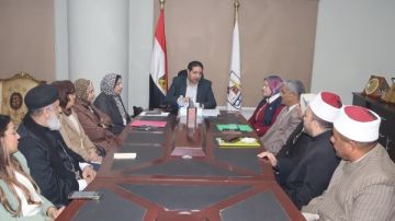 نائب محافظ بني سويف يترأس اجتماع اللجنة الدائمة لمناهضة العنف ضد المرأة