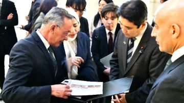 وزير التعليم والثقافة والرياضة والعلوم والتكنولوجيا الياباني يزور المتحف المصري الكبير وزير التعليم والثقافة والرياضة والعلوم والتكنولوجيا الياباني يزور المتحف المصري الكبير