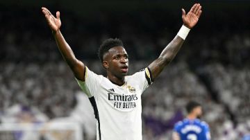 أربيلوا يتحدث عن مواجهة فياريال وتجديد عقد فينيسوس