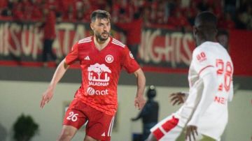 السويحلي الليبي يضم أيوب عياد في صفقة جديدة لدعم خط الوسط