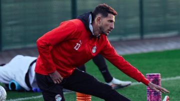 فتوح يضيف اسمه لقائمة الأهداف العكسية.. ومصر تسجل رقما سلبيا جديدا في أمم إفريقيا.. وغانم سلطان الأول فى 1976