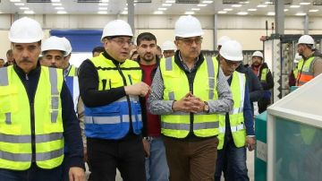 وزير قطاع الأعمال العام يتفقد الأعمال النهائية لتطوير صناعة الغزل والنسيج بالمحلة