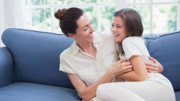 أخصائي نفسي : الأم المثالية وهم يرهق النساء نفسيا وجسديا