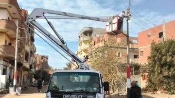 الأجهزة التنفيذية بالشرقية تكثف جهودها للإرتقاء بمنظومة الإنارة العامة بالشوارع والطرق الرئيسية الأجهزة التنفيذية بالشرقية تكثف جهودها للإرتقاء بمنظومة الإنارة العامة بالشوارع والطرق الرئيسية