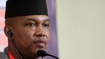 رسالة للجماهير من أسطورة الكرة السنغالية قبل نهائي أمم إفريقيا