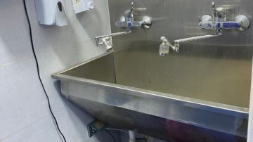 غلق وتشميع 4 منشآت طبية غير حكومية خاصة في حملة للعلاج الحر بالإسماعيلية غلق وتشميع 4 منشآت طبية غير حكومية خاصة في حملة للعلاج الحر بالإسماعيلية