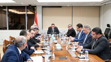 وزير الإسكان يتابع الموقف التنفيذي للمشروعات والصيانة ورفع الكفاءة بمدينة الشروق وزير الإسكان يتابع الموقف التنفيذي للمشروعات والصيانة ورفع الكفاءة بمدينة الشروق