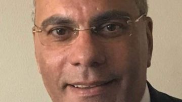 سفير مصر في رومانيا: معرض القاهرة للكتاب أداة للتلاقي الثقافي بين الشعوب سفير مصر في رومانيا: معرض القاهرة للكتاب أداة للتلاقي الثقافي بين الشعوب