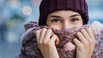 عادة يومية شائعة في الشتاء تدمر الدماغ لن تتوقع