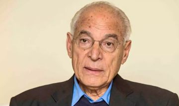 فاروق الباز : صحتي جيدة .. وهذه حقيقة وجود حياة على كواكب أخرى