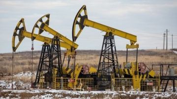 أسعار النفط تواصل الصعود في آسيا بسبب مخاطر الإمدادات من إيران وروسيا