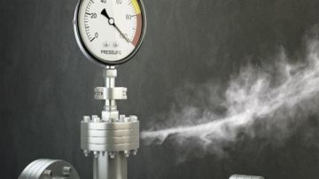 انتهاء تشريح جثامين 5 أشقاء لقوا مصرعهم بسبب تسريب غاز في بنها انتهاء تشريح جثامين 5 أشقاء لقوا مصرعهم بسبب تسريب غاز في بنها