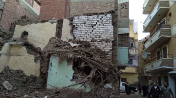 انهيار منزل قديم بمدينة مغاغة شمال المنيا