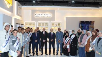 رئيس جامعة أسيوط يزور معرض القاهرة للكتاب برفقة وفد طلابي رئيس جامعة أسيوط يزور معرض القاهرة للكتاب برفقة وفد طلابي