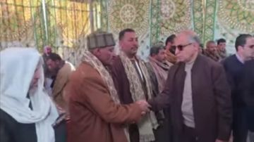 محافظ المنيا يقدم واجب العزاء في ضحايا حادث تصادم الطريق الصحراوي.. صور