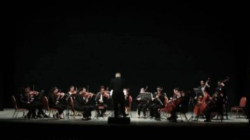 وتريات الإسكندرية يجمع الفصول الأربعة على مسرح سيد درويش