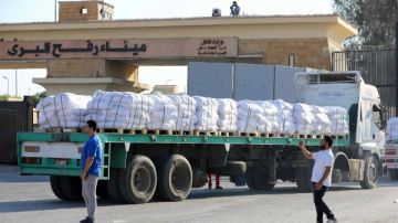 انطلاق قافلة المساعدات الإنسانية الـ 122 من مصر إلى غزة