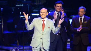 بحضور أحمد فؤاد هنو ونجوم الفن.. تكريم محمد صبحي في عيد الثقافة المصري