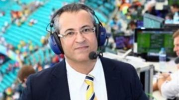 زملكاويتي لم تؤثر على حيادي..علي محمد علي: النقد بيزعل أسرتي أكتر مني زملكاويتي لم تؤثر على حيادي..علي محمد علي: النقد بيزعل أسرتي أكتر مني