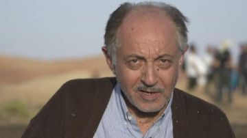 شكر واعتذار.. عبد العزيز مخيون يطمئن الجمهور بعد العملية الجراحية شكر واعتذار.. عبد العزيز مخيون يطمئن الجمهور بعد العملية الجراحية