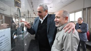 محافظ الغربية للمواطنين من داخل المركز التكنولوجي: أنا أول واحد هنا لخدمتكم صور