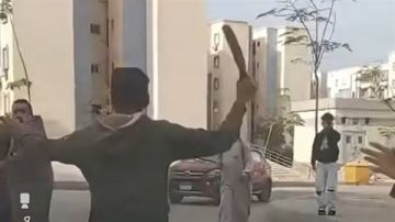  منعته من الغش فضربها .. ماذا حدث لمعلمة حدائق أكتوبر قي الجيزة؟