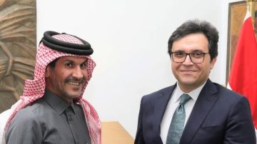 وزير الثقافة يلتقي سفير قطر بالقاهرة لتعزيز التعاون الثقافي وبحث استعدادات العام الثقافي المصري القطري وزير الثقافة يلتقي سفير قطر بالقاهرة لتعزيز التعاون الثقافي وبحث استعدادات العام الثقافي المصري القطري