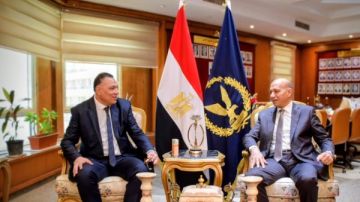 وفد تعليم بورسعيد يهنئ مدير الأمن وقيادات الداخلية بمناسبة الذكرى 74 لعيد الشرطة صور وفد تعليم بورسعيد يهنئ مدير الأمن وقيادات الداخلية بمناسبة الذكرى 74 لعيد الشرطة صور