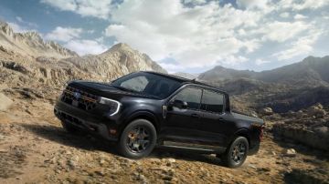 أخبار السيارات جيب تودع سيارتها الشهيرة للأبد.. وتحذيرات خطيرة لأصحاب رانجلر