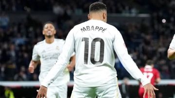 مبابي يقود هجوم ريال مدريد ضد موناكو في دوري أبطال أوروبا